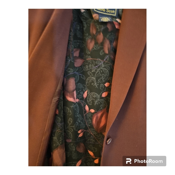 EUC 3-piece Laura Scott skirt suit. Plum color.  Size 12 suit, size large shell. - Picture 2 of 9